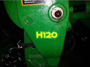 john deere h120 insignia de reemplazo la automoción 1023e 1025r 1026r cubeta compacto calcomanía cargador el logotipo pegatina sub tractor 3d print model - Mito3D