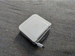 avvolgicavo macbook pro usb-c caricabatterie ufficio 3d print model - Mito3D