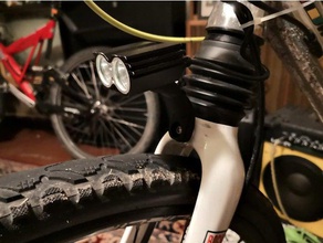 moto garfo titular esporte ao ar livre bicicleta a luz de montagem cree primeira 3d print model - Mito3D