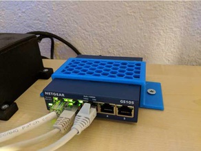 netgear 5 porte gs105 interruttore titolare computer a nido d'ape switch di rete 3d print model - Mito3D