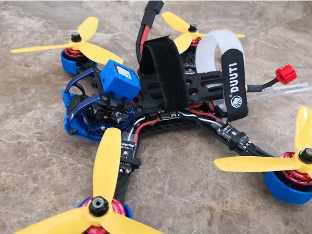 gps titular de montaje brida plástico drone racer los juguetes juegos monte ublox m8n 3D print model - Mito3D