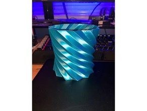twisted vaso matita titolare i contenitori desk organizer penna spirale 3d print model - Mito3D
