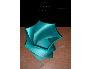 torsadée 6 point star vase porte-crayon bureau de l'organisateur porte-stylo 3d print model - Mito3D
