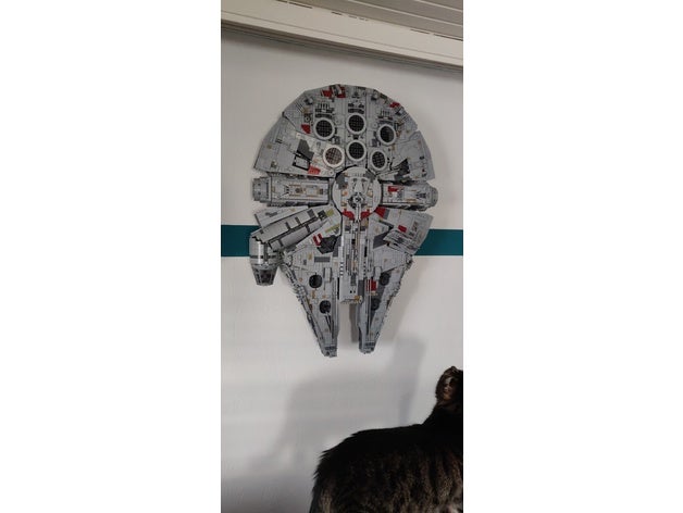 ucs millenium falcon de montaje en pared otros 3D print model - Mito3D