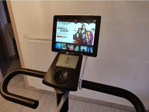 tablet holder training bike andoid tablette ios ipad iphone smartphone 3d print model - Mito3D