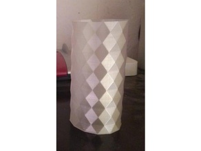 triangolato vaso arredamento 3d print model - Mito3D
