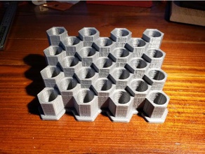 masa aracı Organizatör organizasyon masaüstü exacto bıçak geometrik geometri el aletleri hex hexagon altıgen tatlım Petek poly düşük monte edin sipariş ajanda pencilholder kalem kap tutucu pla vida tornavida depolama kutusu alet araç sahibi 3d print model - Mito3D