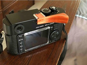 leica thumbs up-Griff Kamera 3d print model - Mito3D