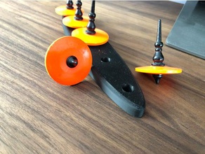 la filature de jouets haut l'affichage jeu accessoires support présentation le titulaire toupie des toupies table 3d print model - Mito3D