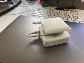 popsocket cordon organisateur 87w usb-c adaptateur d'alimentation ordinateur apple alimentation câble la gestion des câbles gestionnaire de macbook pro 3d print model - Mito3D