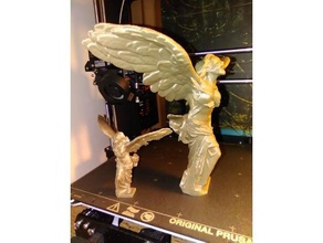 alegre triunfo las esculturas art femenino niña remix la estatua alas 3d print model - Mito3D