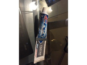 simple tube de dentifrice squeezer la salle bains brosse à dents 3d print model - Mito3D