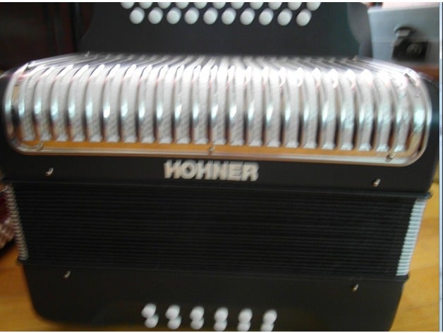 accordeur d'accordéon de logo la musique panther 3D print model - Mito3D