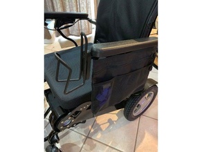 fauteuil roulant, porte-gobelet ménage 3d print model - Mito3D