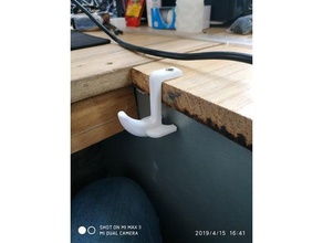 desktop hook 3d print model - Mito3D
