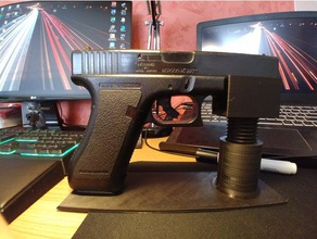 universal handgun holder v2 organization display stand weapen 3d print model - Mito3D