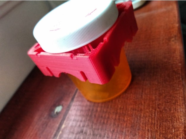 reutilização de caixa medicamentos do agregado familiar titular o organizador pegboard pílula recipiente 3D print model - Mito3D