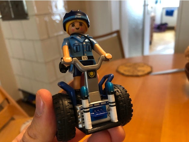 les lumières clignotantes stand playmobil segway police scooter jouets jeux 3D print model - Mito3D