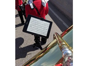 la musique électronique stand fanfare de bande le brass band une source d'inspiration feuille titulaire trompette tuba 3d print model - Mito3D