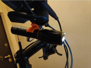 moto lanterna titular bicicleta clipe 3d print model - Mito3D