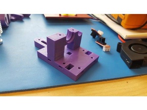 hypercube evolution extruder mount - square nut remix 3d printer parts 3d print model - Mito3D