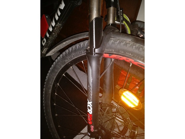 mountain bike forks protector suntour xcr 120mm sport & outdoors mtb fourche guard protege rockrider 540 vtt 3D print model - Mito3D