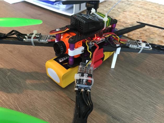 el fpv de la cámara micro tamaño estándar - soporte alfa monstruo r c vehículos alphamonster caddx cam foxeer montaje runcam gorrión 3D print model - Mito3D