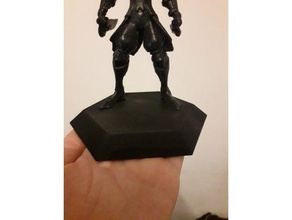 Figur stehen Skulpturen 3dmodel figurine auf sockel Modell Skulptur spot stand 3d print model - Mito3D
