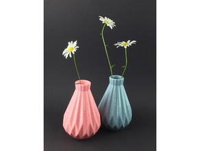 verticevase decoración de la flor las flores del jarrón polígono acanalado florero los vértices 3d print model - Mito3D