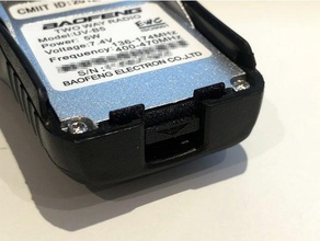 baofeng uv-b5, uv-b6 Akku-Riegel-Ersatz audio Batterie fix latch lock pin Reparatur uv-b5 3d print model - Mito3D