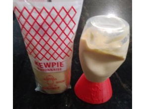 kewpie mayonnaise stand les conteneurs 3d print model - Mito3D