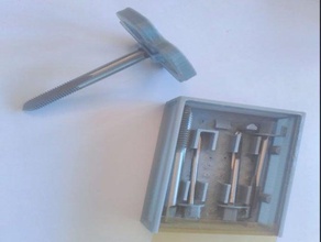 caja v2 roscadores herramientas de mano 3d print model - Mito3D