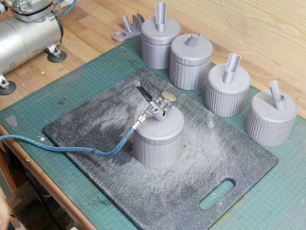 aerografo a secco piatto utensili & caselle La stampa 3d airbrushstand airbrush cleaner stand 3D print model - Mito3D
