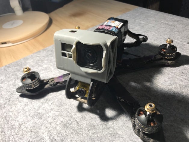 skyeliner gopro hero 5 6 7 mount - 30 graus r c veículos drone fpv a montagem 3D print model - Mito3D