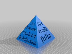 julia piramide eigenschappen La impresión en 3d 3d print model - Mito3D