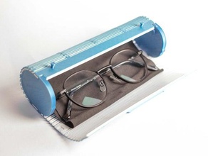 etui - spectacle case living hinge folding 3d-print easy print eyeglasses organiser pencil pen sleeve 3d print model - Mito3D