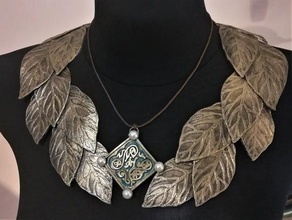 triss merigold necklace leaves jewellery nature witcher 3 triss triss merigold witcher