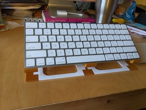 mac-Tastatur unteren riser-stand Winkel Tastatur mac riser 3d print model - Mito3D