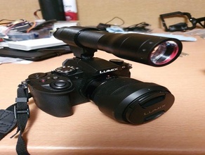 lenser p7r refleks mount açtı kamera monte edin canon dslr el feneri tutucu g80 g85 led ledlenser DMC nikon olympus panasonic rigidbot sony sonyalpha 3d print model - Mito3D