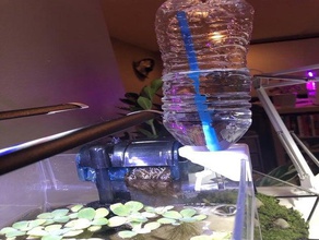 invertito bottiglia a goccia acquario clip l'acquario gocciolatore 3d print model - Mito3D