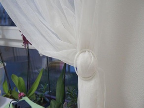 basic one piece curtain tieback 3d print model - Mito3D