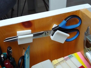 halter schere scissor mount holder organisation scissors 3d print model - Mito3D