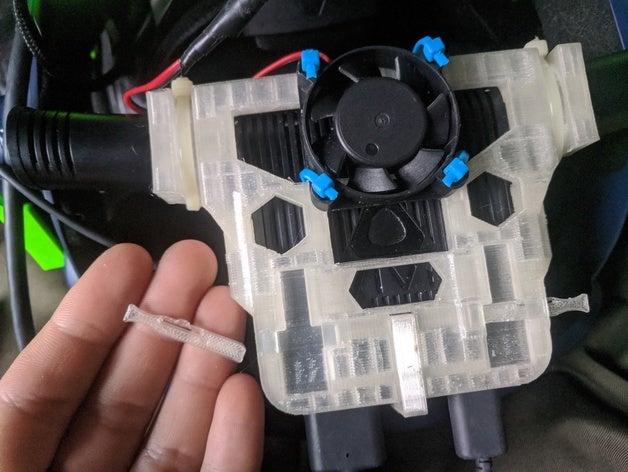 ağır vive kablosuz pil bağlayın bağdaştırıcı charmast charmaster htc htv pro 3D print model - Mito3D