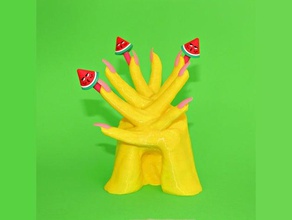las plumas de manos la anatomía soporte cepillo dedo maceta flores del jarrón pluma lápiz copa titular un sostenedor el arte pop surrealista dientes florero 3d print model - Mito3D