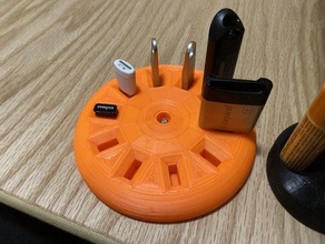 spinning usb holder organizer spinner 3d print model - Mito3D