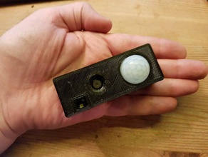 esp32-cam carcaça sensor de pir -- geh mit De 5 volts cam câmera barata esp esp32 g&uuml nstige kamera micro usb 3d print model - Mito3D