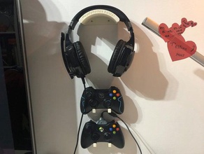 xbox controllers wallmount & headphones holder 3d print model - Mito3D