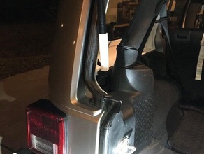 jeep puntone titolare indossato posteriore in vetro di struts natale chrysler rubicon sahara sport strumento wrangler 3d print model - Mito3D