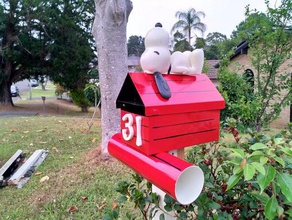 snoopy caixa de correio 3d print model - Mito3D