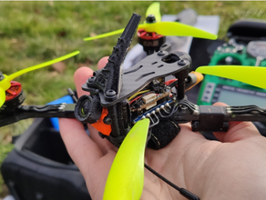 five33 zikzaklı mikro kamera monte edin cam drone flyfive33 gerçek racer runcam 3d print model - Mito3D